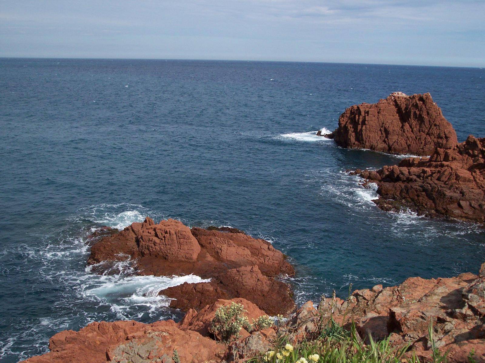 Mers et Oceans Bord de mer rocheux