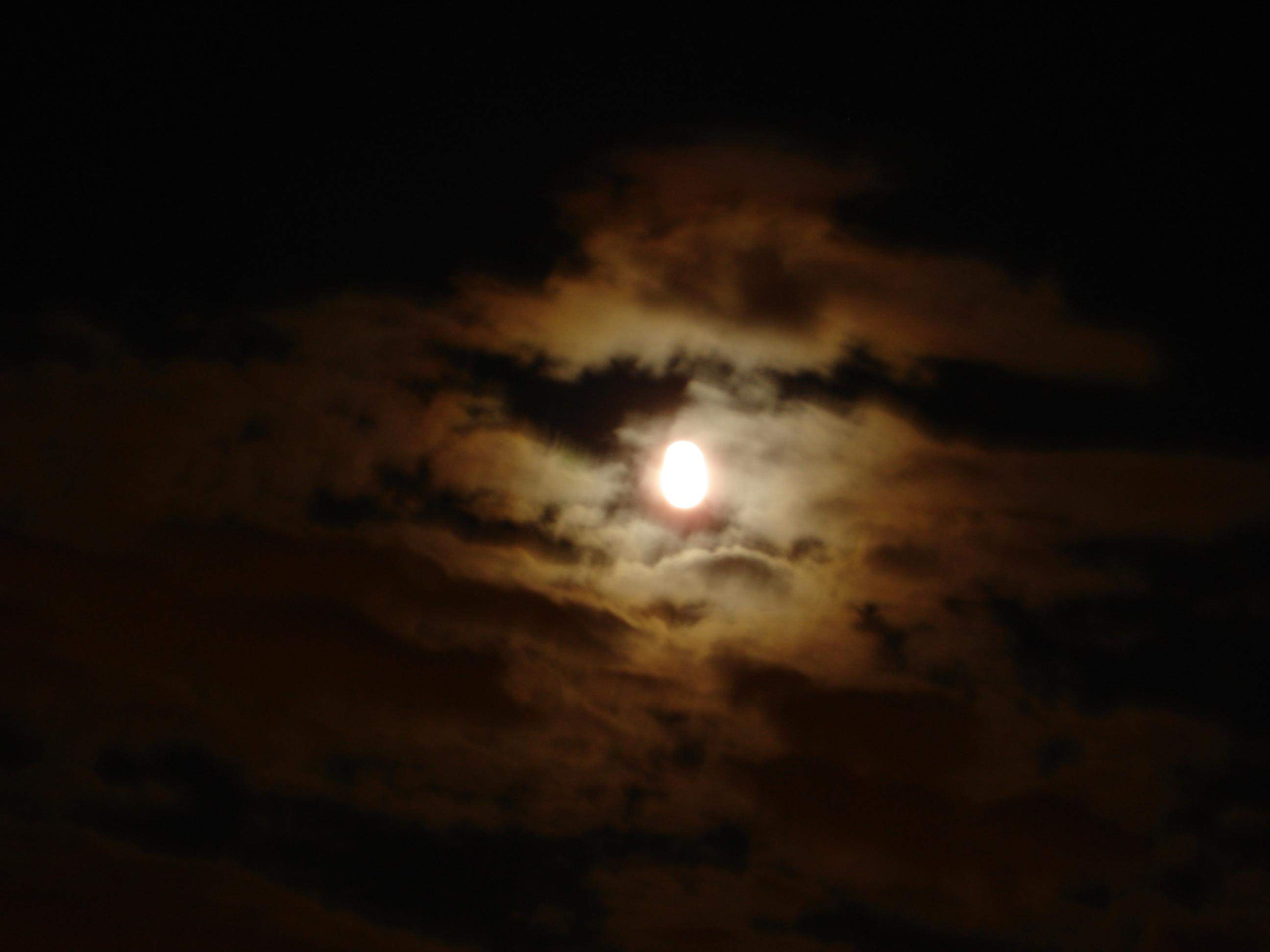 Ciel et Nuages Lune Derriere Les Nuages