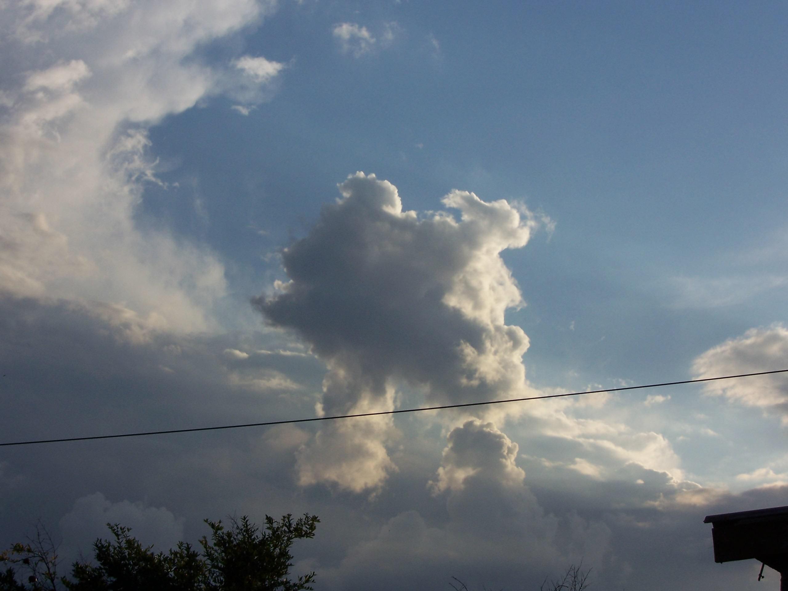 Ciel et Nuages nuage atomique?