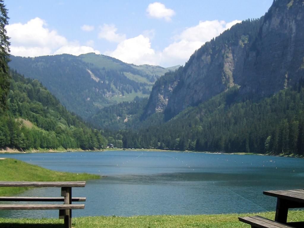 Couchers et levers de Soleil Le lac de Montriond