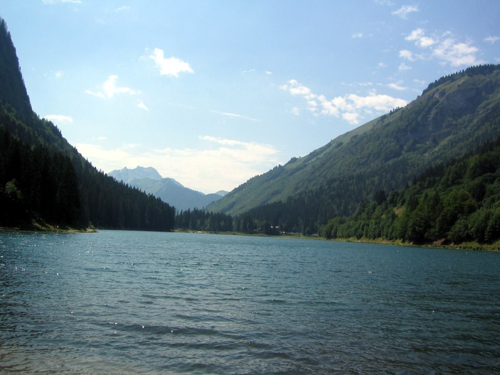 Couchers et levers de Soleil Le lac de Montriond