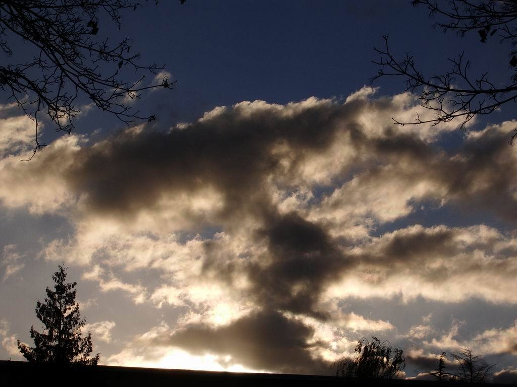 Ciel et Nuages en attendant dans le froid...