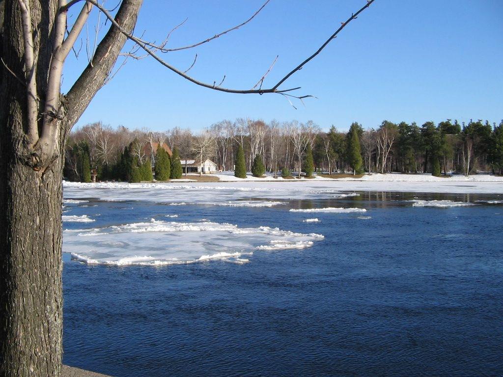 Fleuves et Rivieres Rivière Saint-Maurice